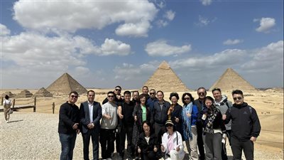 وفد منظمي الرحلات وممثلي المنظمة الصينية بزيارة للمعالم السياحية والأثرية بمدينتي القاهرة والأقصر