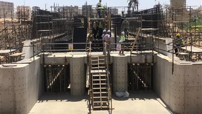 تعاون بين وزارتي الري والآثار ومحافظة أسيوط وشركة داي نيبون لتنظيف قناطر ديروط