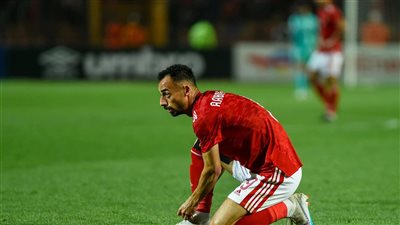 عبدالقادر يعتذر لكولر ويقبل رأسه.. والاهلي يرفض إلغاء غرامة المليون جنيه 