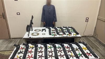 بـ16 قطعة.. ضبط ترسانة أسلحة نارية بحوزة تاجر منفلوط بأسيوط