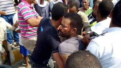 بسبب أولوية المرور.. 3 طلاب يمزقون جسد سائق بسلاح أبيض في المقطم