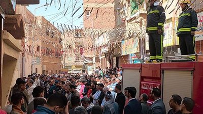 محافظ ومدير أمن سوهاج يتقدمان صلاة الجنازة على مدير أمن بورسعيد الراحل