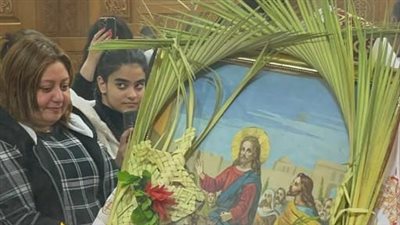 أقباط بورسعيد يؤدون قداس 