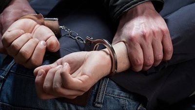 لغز العثور على جثة عامل مقتولًا في الشارع بالمنتزه