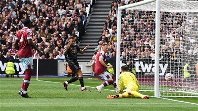 أرسنال يواصل نزيف النقاط أمام وست هام.. ومصطفى محمد يسجل في هزيمة نانت