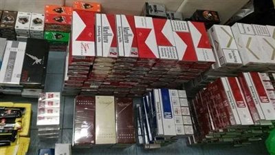 ضبط كمية كبيرة من السجائر المُهربة جمركيا بحوزة 3 أشخاص بمدينة نصر