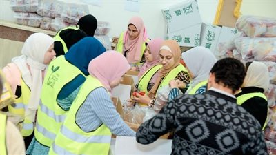 توزيع 1400 كرتونة رمضان وتقديم 18 ألف وجبة للأسر الأولى بالرعاية بالمنوفية