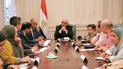 حجازي يوجه بالانتهاء من تطوير مناهج الصف السادس الابتدائي مبكرًا