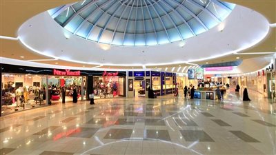 بالفيديو.. تفاصيل سقوط صاحب السطو على مول تجاري في المملكة العربية السعودية