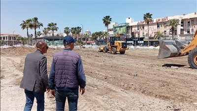 البدء فى تجهيز أكبر ساحة لصلاة العيد فى بورسعيد