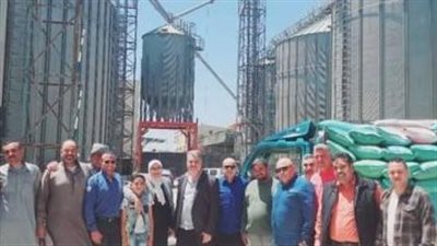 مدير التموين يتفقد مطحن بورسعيد الحديث لمتابعة توريد القمح