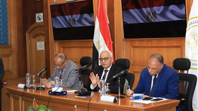 عاجل.. رضا حجازي يصدر 7 توجيهات بشأن امتحانات شهادة الثانوية العامة