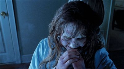 The Exorcist: Believer.. طارد الأرواح الشريرة ينشر الرعب بين المشاهدين (فيديو)
