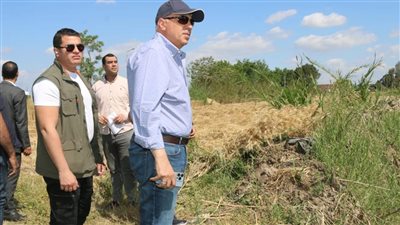 وزير الرى يتفقد أعمال تطهير الترع بمحافظة المنوفية