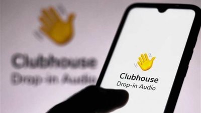 كلوب هاوس يُسرح نصف موظفيه في عمليات تسريح جماعي 