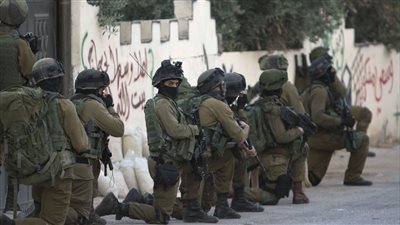 القوات الإسرائيلية تقتل فلسطينية بدعوى محاولتها طعن جندي