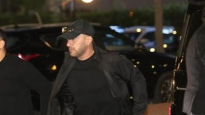 أحمد السقا وأشرف زكي وماجد المصري.. نجوم الفن في عزاء مصطفى درويش (صور)