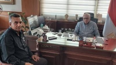 محافظ بورسعيد يتابع سير العمل في الأندية ومراكز الشباب 