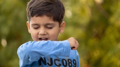 اليوم العالمي للربو.. هل يصاب الأطفال بالمرض بسبب السعال؟