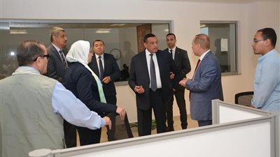 وزير التنمية المحلية يباشر عمله رسميا من مقر الوزارة بالعاصمة الإدارية الجديدة