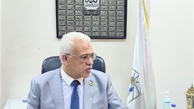 مدير تعليم القاهرة يتابع امتحانات الصفين السادس الابتدائي والثاني الإعدادي