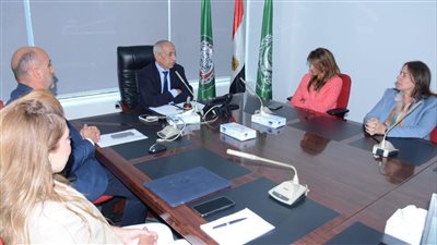 مذكرة تفاهم بين الأكاديمية العربية للعلوم والتكنولوجيا ومؤسسة NCUK البريطانية