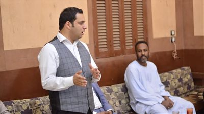 تفاصيل لقاءات محمد بدران بعائلات مركز إدفو في أسوان