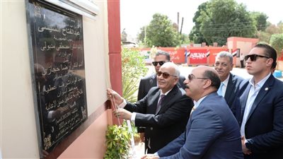وزير التعليم يفتتح مدرستين في محافظة أسوان 