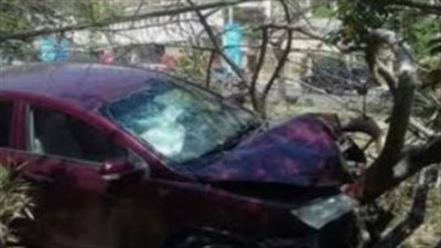 حادث انقلاب سيارة ملاكي وراء إصابة شخصين بقنا 