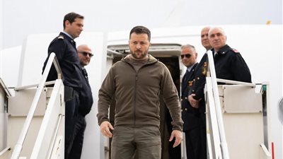 الرئيس الأوكرانى يصل جدة لحضور القمة العربية