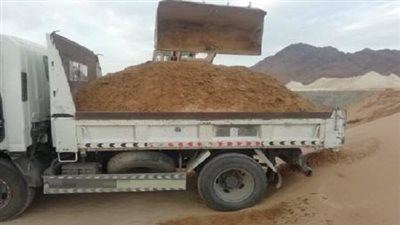 السهو يتسبب في مصرع سائق فوق نقل رملة في دار السلام بسوهاج