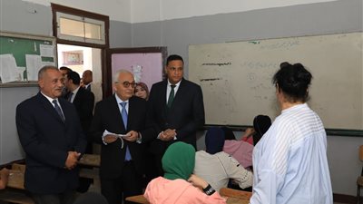 تعليق مجلس الأمناء للأباء والمعلمين حول تطبيق نظام البوكليت فى الإعدادية