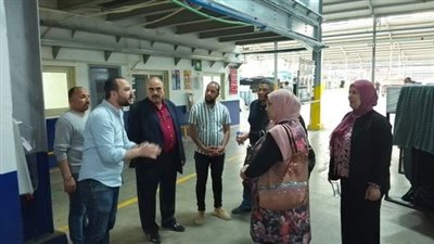 القوى العاملة: جولة ميدانية في شركة ملابس بالإسماعيلية للاطمئنان على أوضاع العاملين