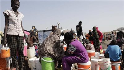 صحيفة إسبانية: مسئول سوداني يتناول وجبة واحدة بسبب الحرب.. وشراء المياه أفقده مدخراته