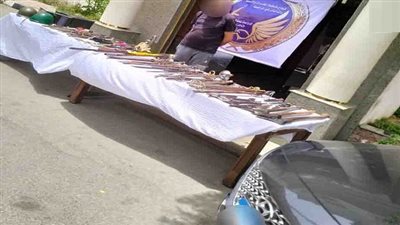 ضبط تاجر الأسلحة النارية والذخائر غير المرخصة أون لاين في الجيزة