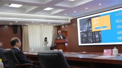 رئيس اقتصادية قناة السويس يتفقد خطوط إنتاج ميديا للأجهزة الكهربائية بجوانزو الصينية