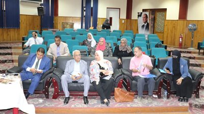 تعليم القاهرة: 47985 طالب وطالبة يؤدون امتحانات الدبلومات الفنية أمام 197 لجنة