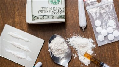 بسيارتي رانج روفر وBMW.. اعترافات المتهم بتصنيع مخدر البودر وبيعه بالتجمع