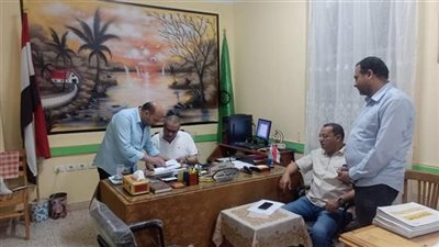 وكيل تعليم الدقهلية يتفقد أعمال تصحيح امتحانات الشهادة الإعدادية 