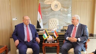 وزير التعليم العالي يبحث مع نظيره الفلسطيني تعزيز التعاون المشترك 