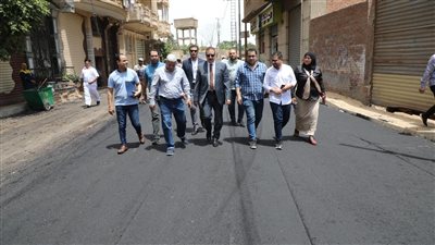 جولة لمحافظ المنوفية لمتابعة أعمال الرصف بمحاور ميت خاقان الجديد.. اعرف التفاصيل