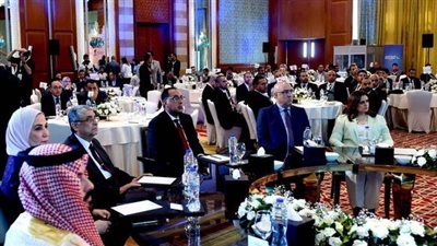 وزير الإسكان: مصر سوق واعدة للاستثمار العقارى 