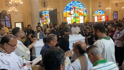 جنازة مهيبة لشماس لقي مصرعة خلال عمله دليفري ببورسعيد