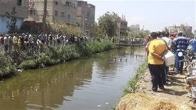 وفاة سائق إثر انقلاب جرار زراعي في ترعة بدمياط