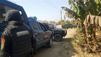 الدنيا مقلوبة.. العثور على شاب مذبوحا في أسوان