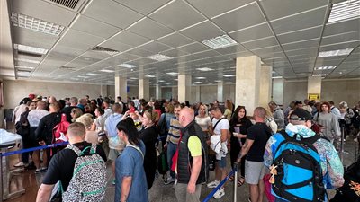 مطار مرسي مطروح الدولي يفتتح الموسم السياحي لرحلات أوروبا