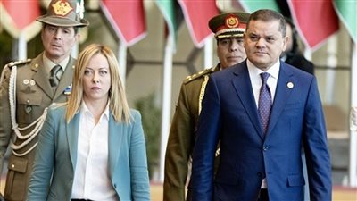 محلل سياسي ليبي يكشف دور“الديبية ”في تنفيذ مخططات إيطاليا في ليبيا 