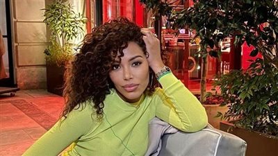 زوجة كريم بنزيما تتصدر محركات البحث لهذا السبب