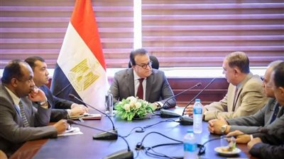  وزير الصحة يبحث تحديات منظومة الجراحات القلبية