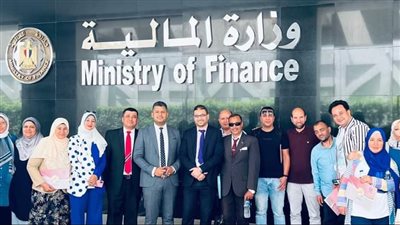 محمد ممدوح يختتم برنامج تعزيز حقوق الإنسان في القطاع الحكومي